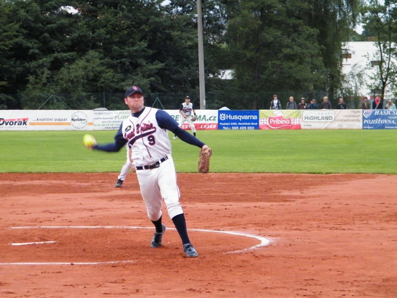 James Darby pitching